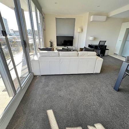 Spacious & High In The Skyplaza - 1Bd 1Bth Apt Apartment Phillip Exterior photo